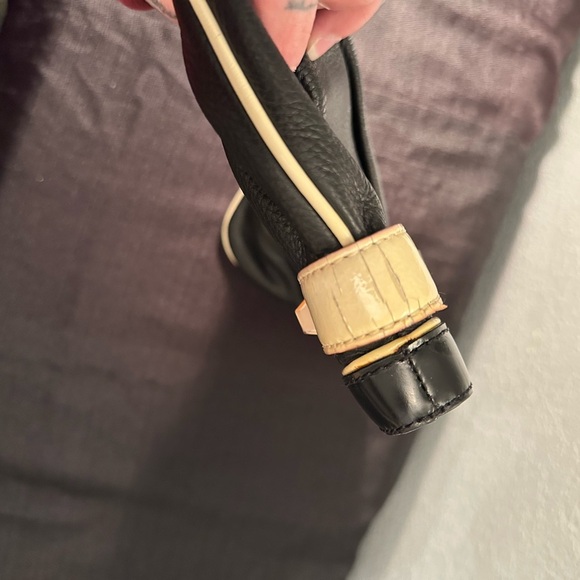 L.A.M.B black and white leather vintage clutch - Picture 4 of 15